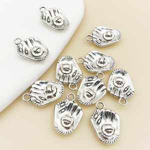 10/15/20pcs Antique Silver Baseball glove Charm Pendant For DIY Necklace bracelet Jewelry Making Craft Accessory