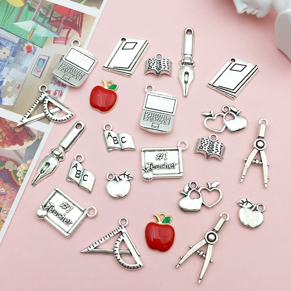 Mix 22pcs bulk Antique Silver Graduation Season Teacher's Day Charm apple pendant for DIY Bracelets Earrings Necklaces Accessory