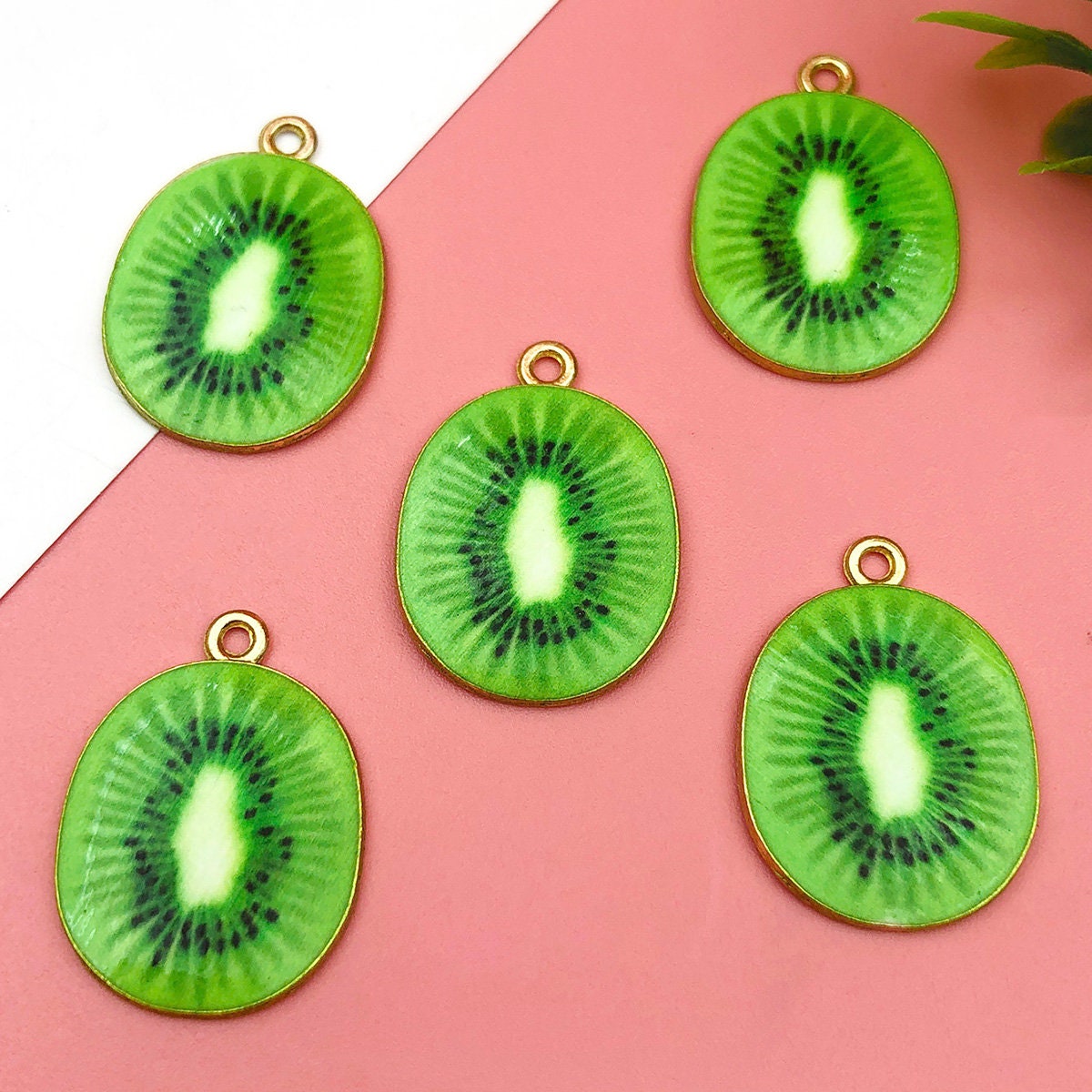 5/10/15pcs Enamel Kiwi Charms Plated Gold  fruit pendant For DIY Earring necklace Bracelet jewelry Making craft Accessories