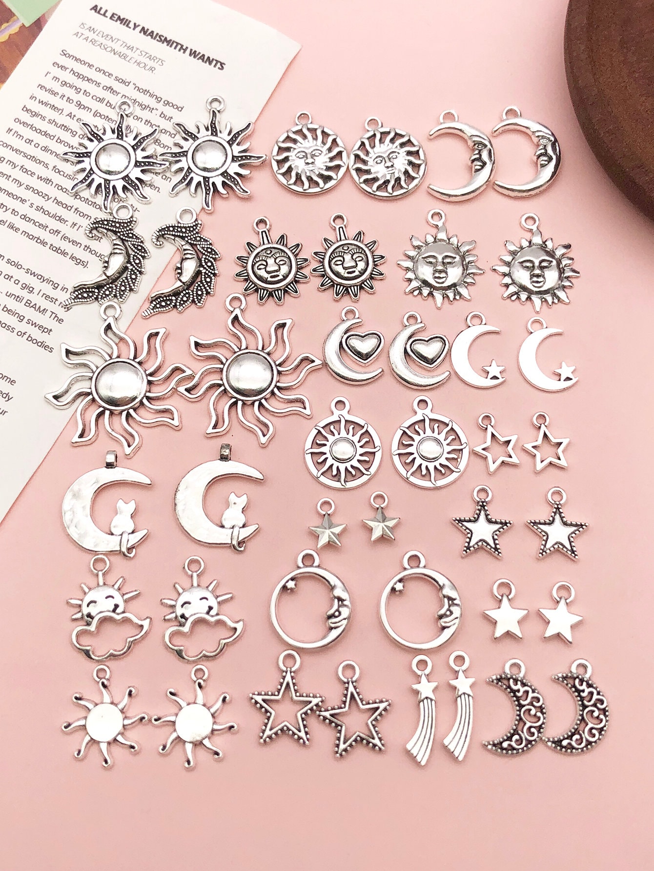 DIY set Zon Maan Ster Hanger | De Werkbank van Sandra DIY set Zon Maan Ster Hanger | De Werkbank van Sandra