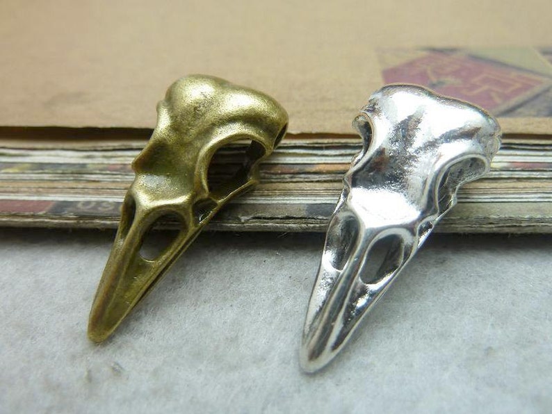 5pcs 10x15x32mm Antique Bronze Vulture Bird Skull Head Pendant c7523 image 3