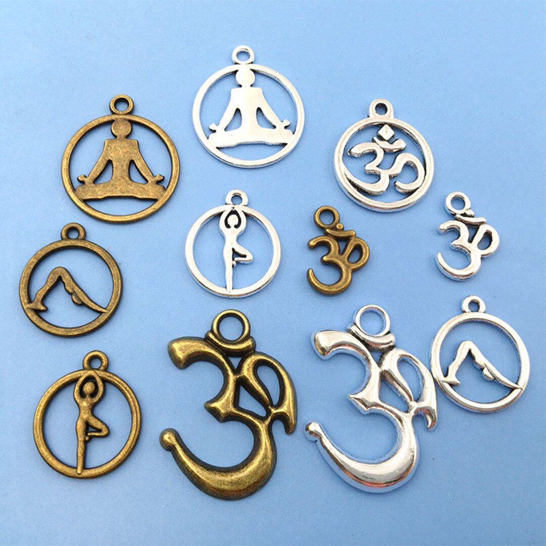 Yoga Anhanger 4 Buchstaben
