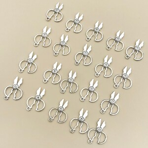 15pcs Antique Silver Sewing Series Scissors Charm Pendant For DIY Necklace bracelet Jewelry Making Craft Accessory
