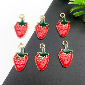 10/15/20pcs Enamel strawberry Charms Plated Gold cute fruit pendant For DIY Earring necklace Bracelet jewelry Making craft Accessories