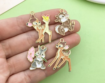 5/8 pezzi Ciondoli in smalto alla moda a forma di cervo, coniglio e scoiattolo per la creazione di gioielli, collane, orecchini e bracciali. Accessori per lavori artigianali.