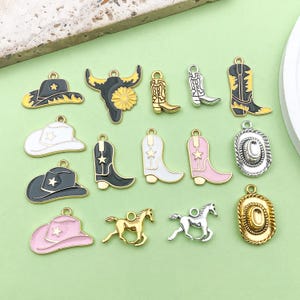 10/30pcs Mixed Fashion Enamel Western Cowboy Charm Metal Cowboy Shoes and Hats Horse Pendants for DIY Jewelry Making Supplies Accessories