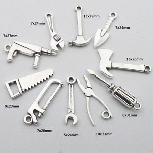 10/20/30pcs Axe Spanner Saw Electric Drill Shovel Screwdriver Wrench Hammer Pliers Antique Silver Tool Charms Collection