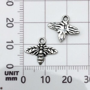 50pcs Antique Silver Mini Bee Charm DIY Pendant for Crafting, Jewelry Findings Making Accessory 13x16mm