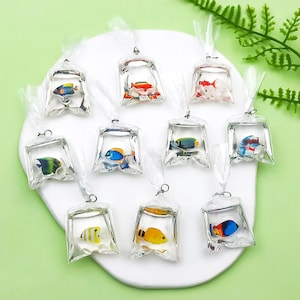 5/10 pièces breloques poisson rouge en résine pendentifs de sac de poisson en résine 3D breloques sac d'eau poisson rouge pour bijoux à bricoler soi-même boucles d'oreilles bracelet fournitures de porte-clés