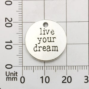 15 Uds. Colgante de dijes con letras "Vive tu sueño" de plata antigua de 20mm c2491