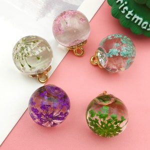 2/4/6pcs Glass Ball Charm Glass Ball dried flower pendant Pendant Glass Globe Pendant Crystal Ball Charm Clear Ball Charm Glass Charm