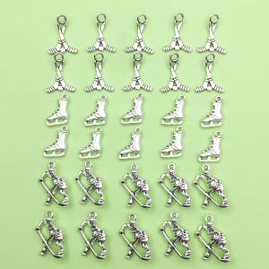 20/30個ミックスバルクアンティークシルバーホッケースケートDIYチャームペンダントDIYブレスレットイヤリングネックレスジュエリー作成アクセサリー