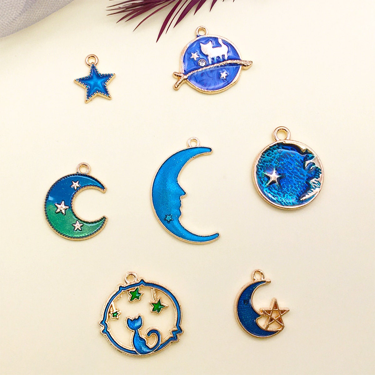 Abalorios De Esmalte Estrella Lunar NBEADS - 100 Piezas, Chapados En Oro Para Joyería DIY