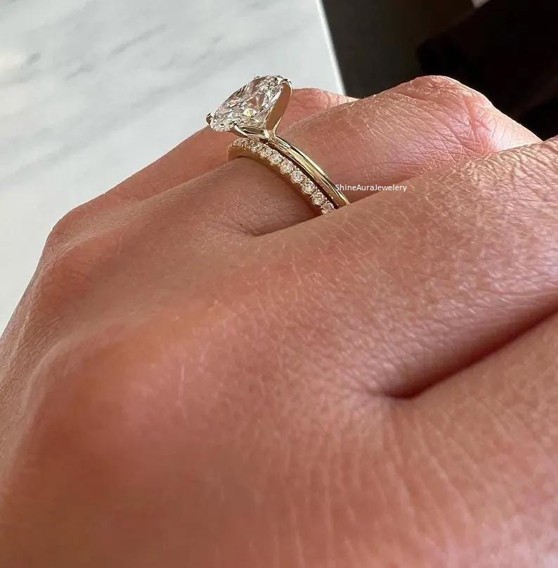 Oval Cut Moissanite Ring Set, 14k Yellow Gold Engagement & Bridal ...
