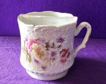 Antieke porseleinen scheermok met scheidingswand bloemen Victoriaans ca 1900