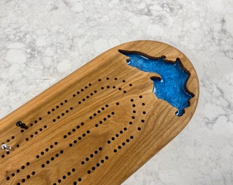 Lake Superior Cribbage board with Magnetic Peg holder