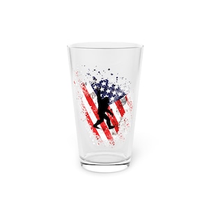 Patriotic Bigfoot Pint Glass, American Flag Beer Glass, 4th of July Drinkware, BBQ Party Cup, Gifts for Veterans, Red White Blue Glass