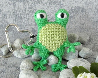 Keychain Frog, Mini Amphibian to Collect, Animal Miniature Toy with Carabiner or Key Ring, Funny Accessory, Frog