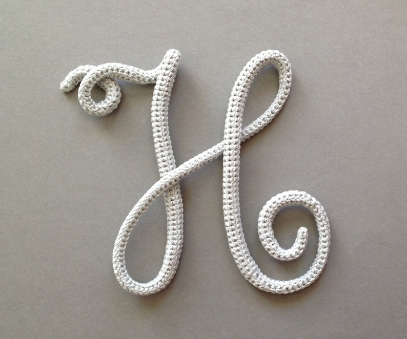 Initial letter with flourish, Wall hanging lettering image 2