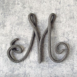 Initial letter with flourish, Wall hanging lettering image 10