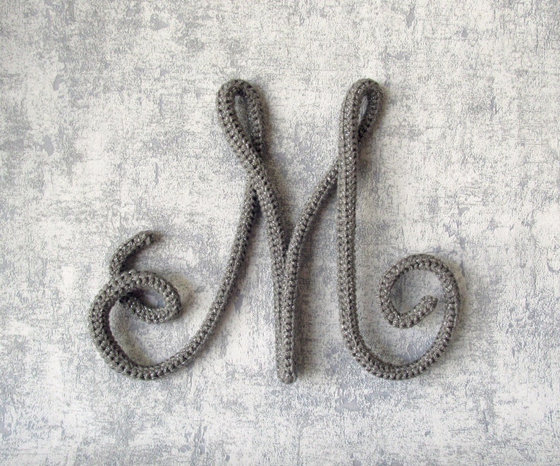 Initial letter with flourish, Wall hanging lettering image 10