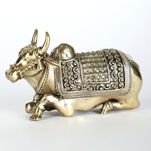 Liten Superfin Nandi Mässingsstaty - Vahana av Lord Shiva (Flera Storlekar)