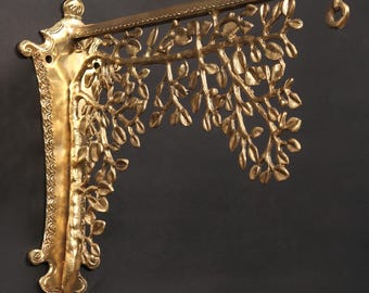 13" Tree Design Wall Hanging Bracket in Brass
