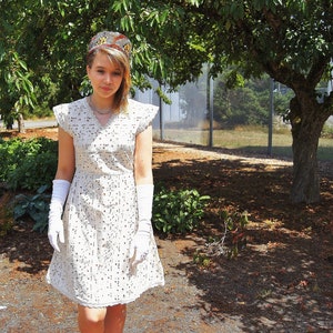 70&#39;s Silk Embroidered Eyelet Mini Bone White Dress