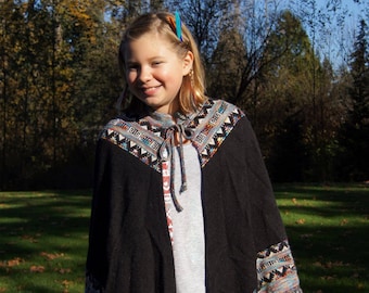 1970's Space Dyed Aztec Native Print Poncho