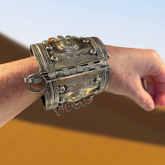 Middle Eastern Berber Bedouin Silver Shell Coral … - image 5