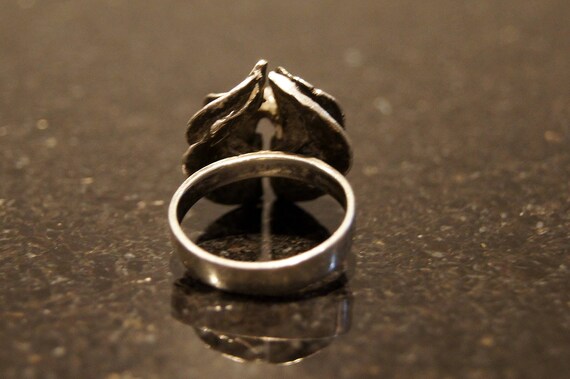 Modernist Silver Flower Ring - image 7