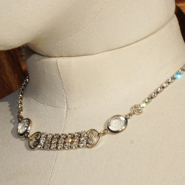 60's Bezel Crystal Rhinestone necklace