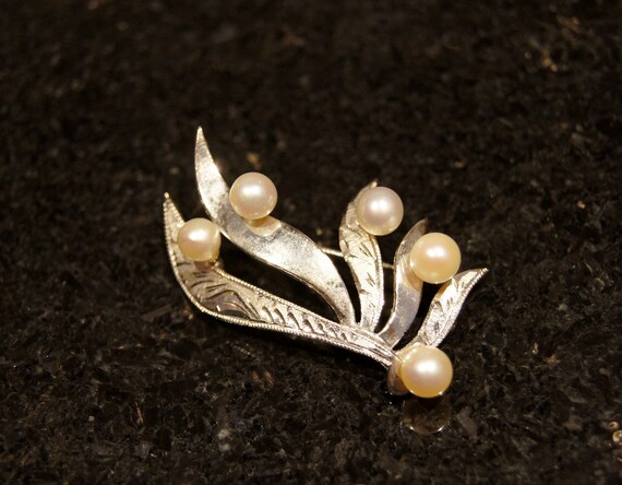 Cultured Pearl Sterling Brooch Pin - image 5