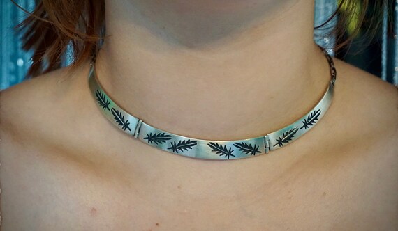 60's Sterling Silver Zuni Choker Necklace Boho Fe… - image 6