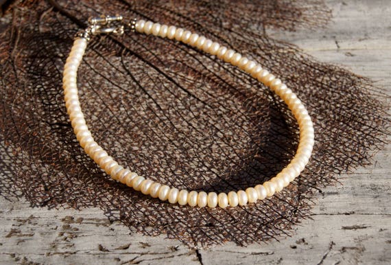 Natural Button Pearl Choker Necklace