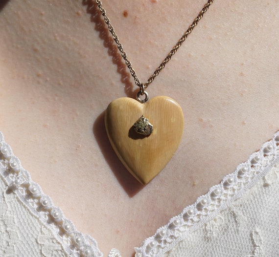 Alaskan Gold Nugget Heart Pendant Necklace - image 5