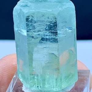 84 CT aquamarijn plat geslepen kop prachtige vorm, beril uitzonderlijk transparant, beëindigd opmerkelijk glanzend kristal uit Pakistan