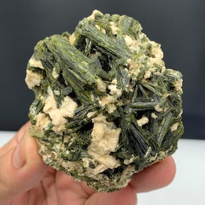 Epidote Exceptional Shiny,with a Green Color incredible Terminated Cluster on Matrix Feldspar Specimen From Baluchistan Pakistan. 208 Grams