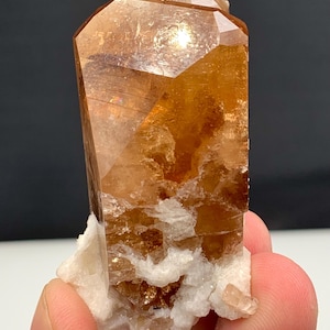 Topaz with Siderite,Albite Combine incredible Transparent Crystal Matrix D,Free Fully lustrous Natural Specimen From Pakistan. 117.60 Gram