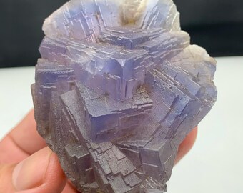 Ejemplar de fluorita fantasma púrpura, Baluchistán, Pakistán (159 gramos)