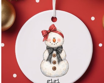 Adorno de cerámica personalizado de Gigi Snowman / Decoración para árbol, Regalo,