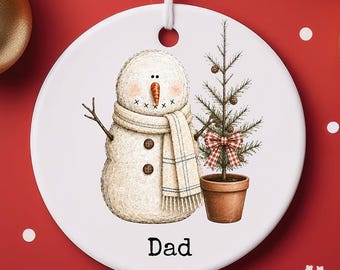 Adorno de cerámica personalizado de muñeco de nieve para papá / Decoración para árbol de Navidad, etiqueta para calcetín navideño, regalo, recuerdo