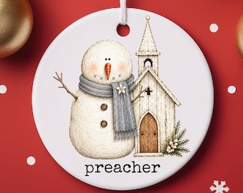 Muñeco de nieve predicador personalizado con adorno de iglesia / Decoración navideña de cerámica, regalo, etiqueta para calcetín, recuerdo religioso