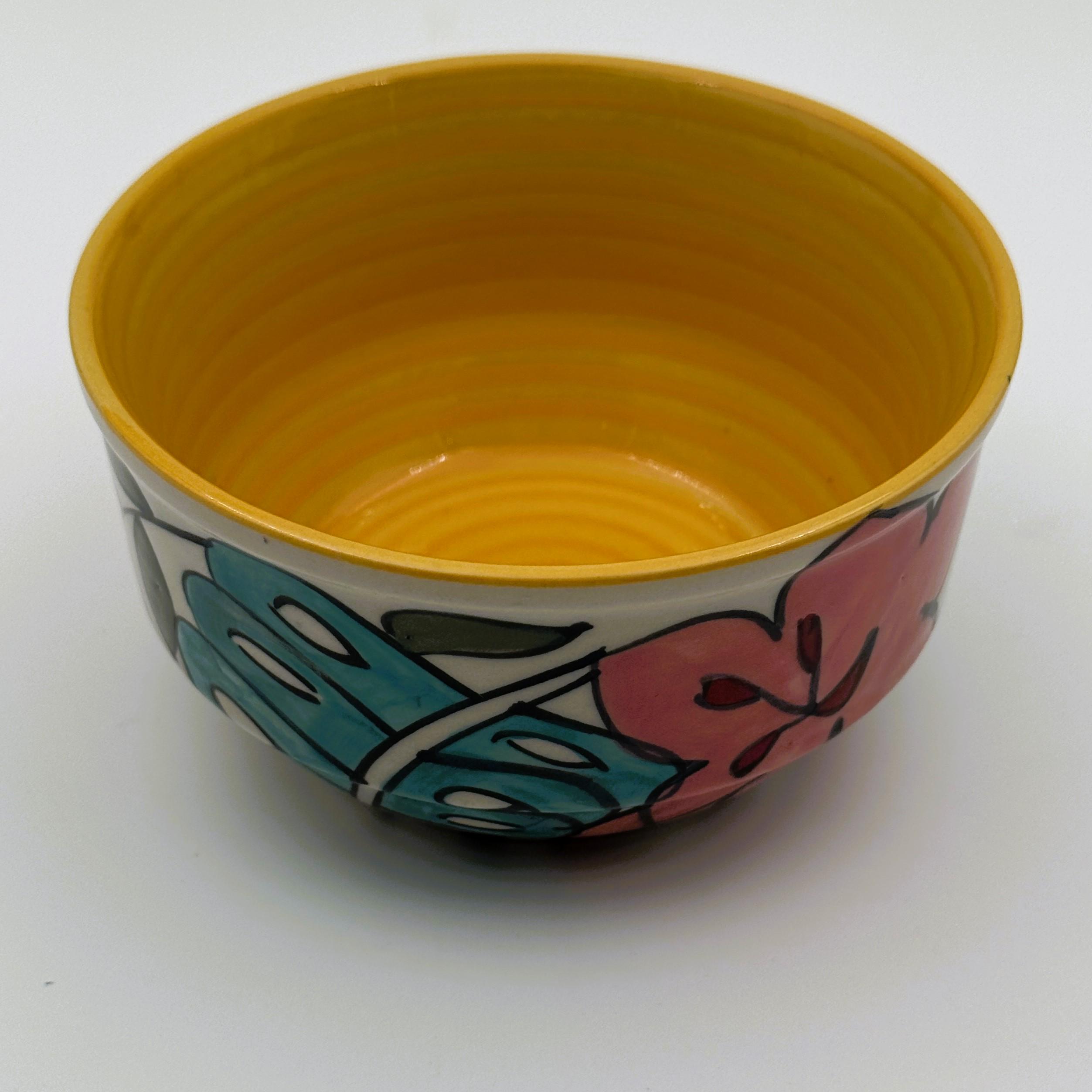 手作りの陶器の花柄ボウル：カラフルな手描きの陶器、4インチの