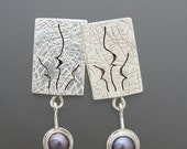 Simple box earrings with Pearl