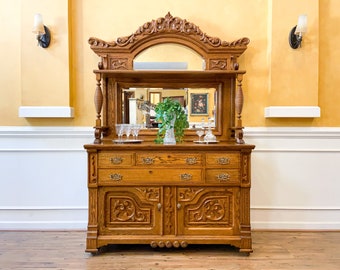 Antique Oak Large Ornate Mirror Back Sideboard American C.1900.