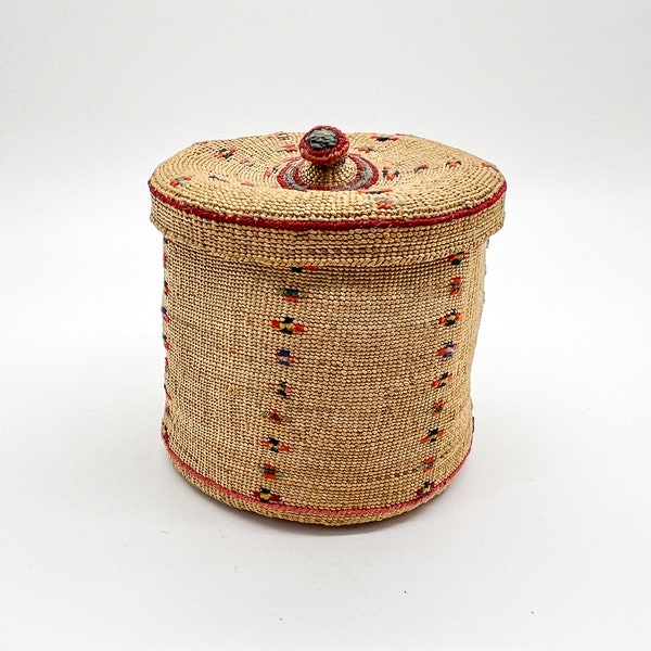 Rare Aleut Finely Woven Grass Small Lidded Basket, Aleutian Islands, Alaska C.1900.