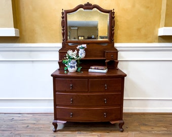 Antique Queen Anne Country Style Dresser Vanity
