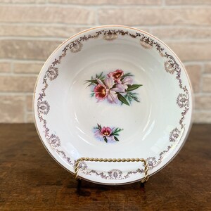 Vintage serving bowl, Grindley & Co, English Stoneware, White with Pink Flowers.