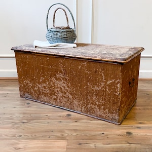 Antique 1920&#39;s Rustic Wicker Covered Cedar Trunk Chest With Bamboo Trim